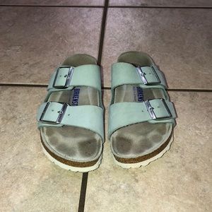 USED Birkenstock Arizonas